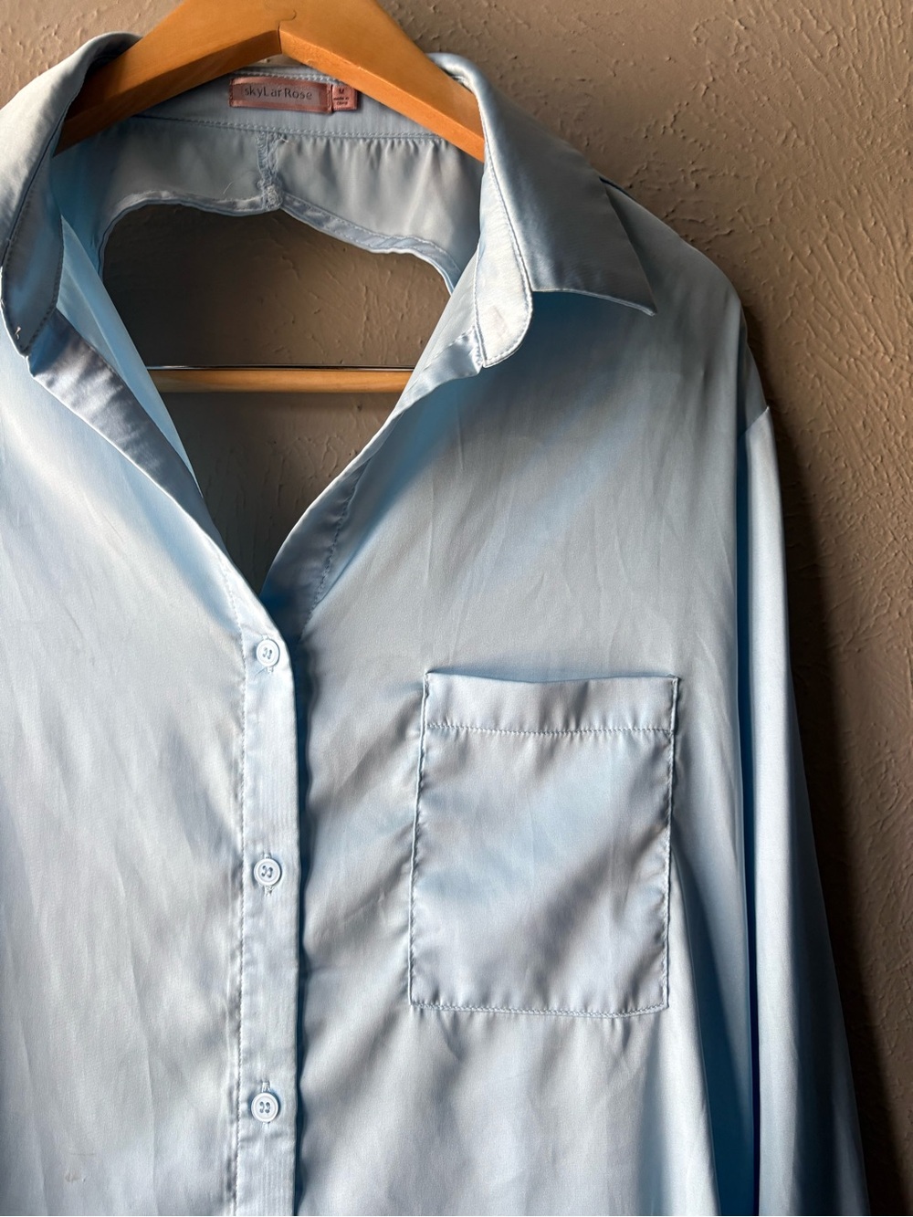 Lark & Ro Pale Blue Men's Button-Down Dress Shirt
